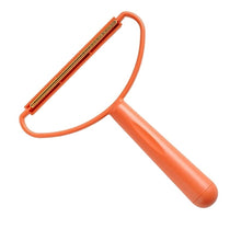 2-in-1 Portable Lint Remover – Long-Handle Brush & Sticky(1 Pc)