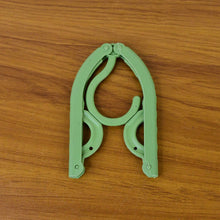 Travel Hangers, Portable Folding Clothes Hangers (1 Pc)